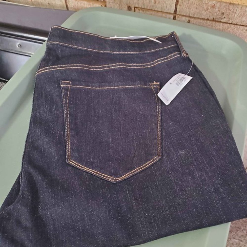 Old Navy ~ Curvy Jeans ~ Size 18